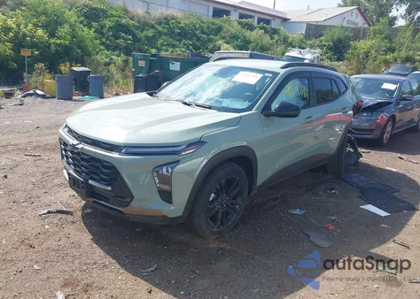 2024 Chevrolet Trax Fwd Activ z USA, uszkodzony, nr VIN KL77LKE20RC177409